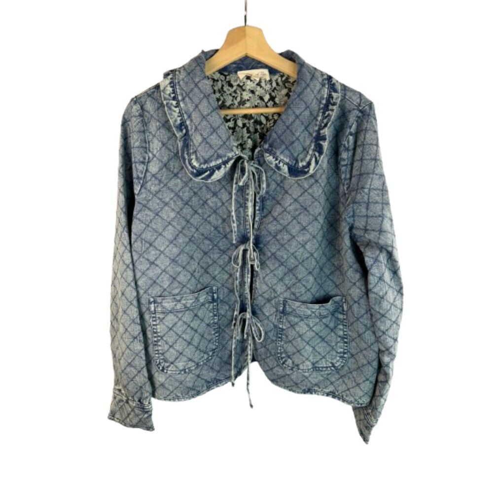 Doe and Rae Dark Blue Quilted Jacket Small Tie Front Cottagecore Shacket NWOT
